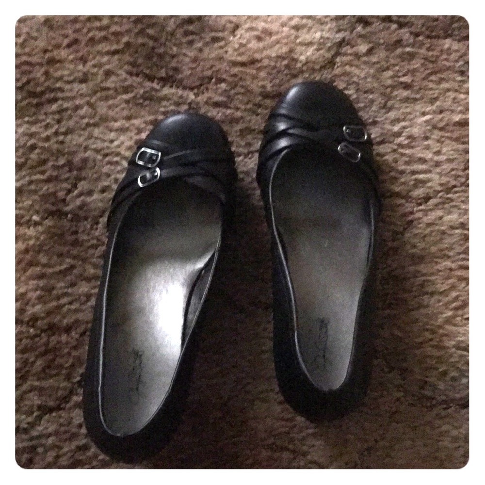 Black Wedge Heels